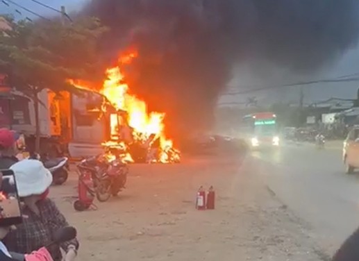 Fire scene. Photo: Bao Trung