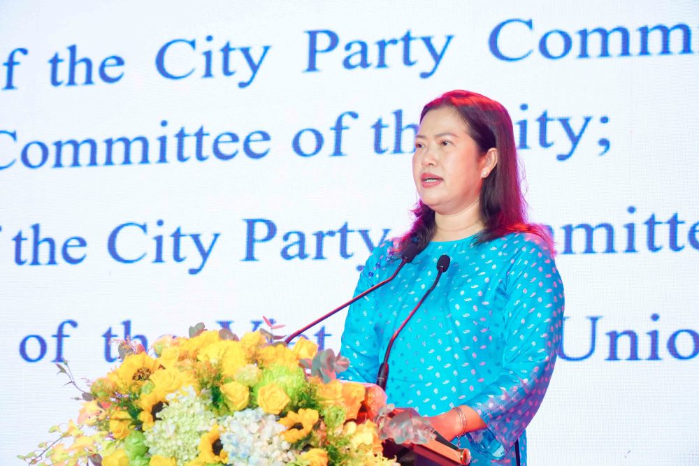 Pho Chu tich UBND TP Can Tho Nguyen Thi Ngoc Diep phat bieu tai buoi le. Anh: Thanh That