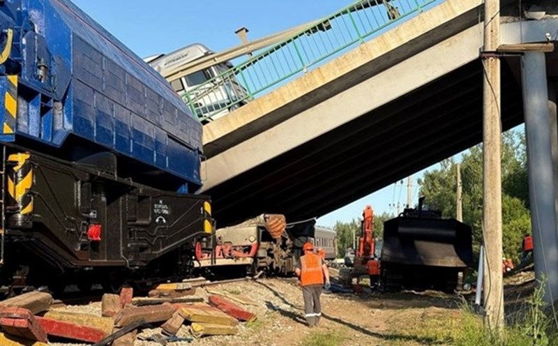Scene of the bridge collapse in Bryansk, Russia, May 2025. Photo: Sputnik