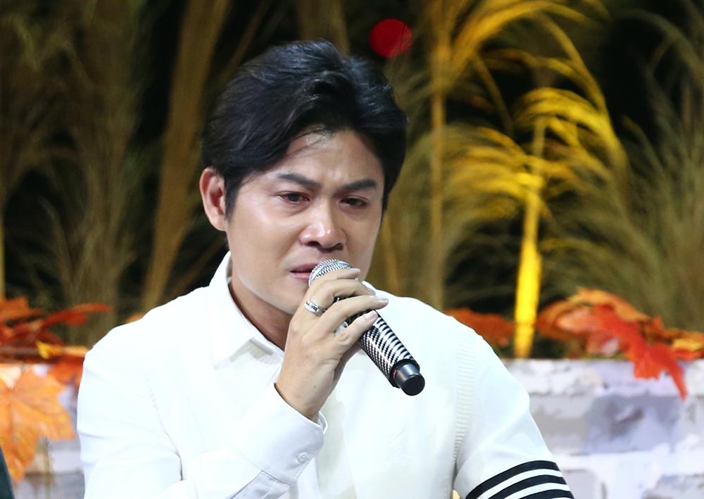 Nguyen Van Chung xuc dong ke ve li do sang tac ca khuc “Nhat ky cua me”. Anh: Bee