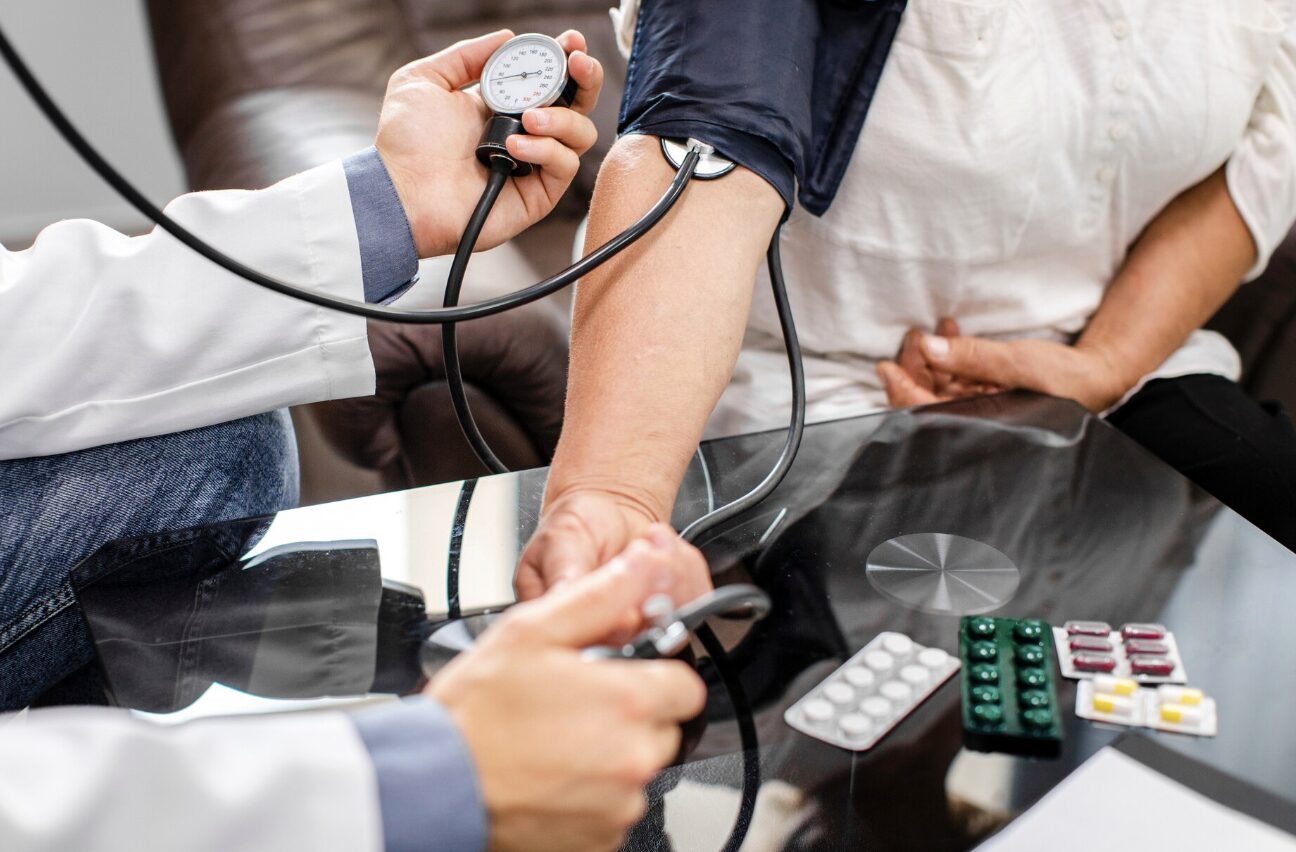 Why does blood pressure increase in the morning? Photo: Thuy Duong