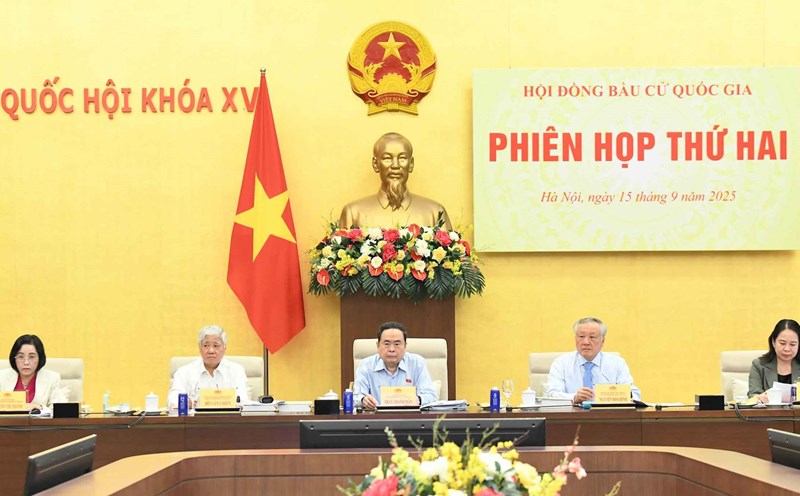 Politburo member and National Assembly Chairman Tran Thanh Man - Chairman of the National Election Council chaired the second meeting of the Council. Photo: Lam Hien