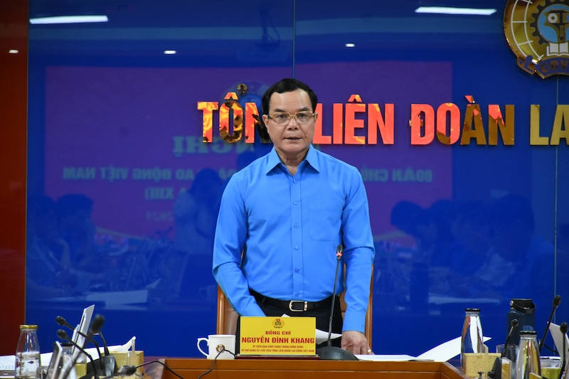 Chu tich Tong LDLDVN Nguyen Dinh Khang khai mac Hoi nghi. Anh: Phuong Mai