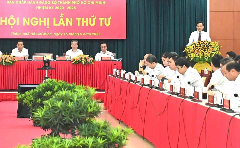 Ho Chi Minh City Party Secretary Tran Luu Quang spoke at the conference. Photo: Viet Dung