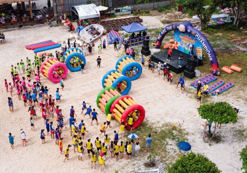 Nissei Electric Vietnam 회사 노동자들이 단체 활동을 하고 있습니다. 사진: Duc Long