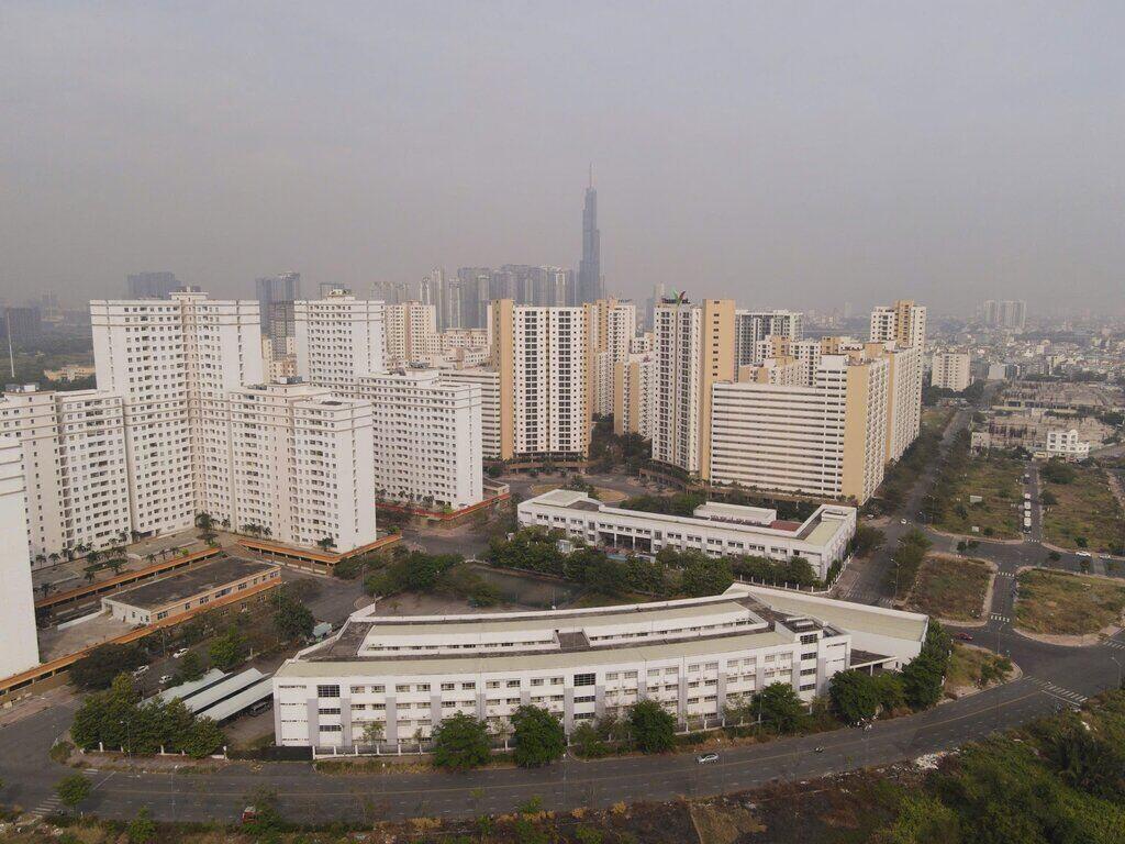 The supply of affordable housing is still scarce in the real estate market. Photo: Anh Tu