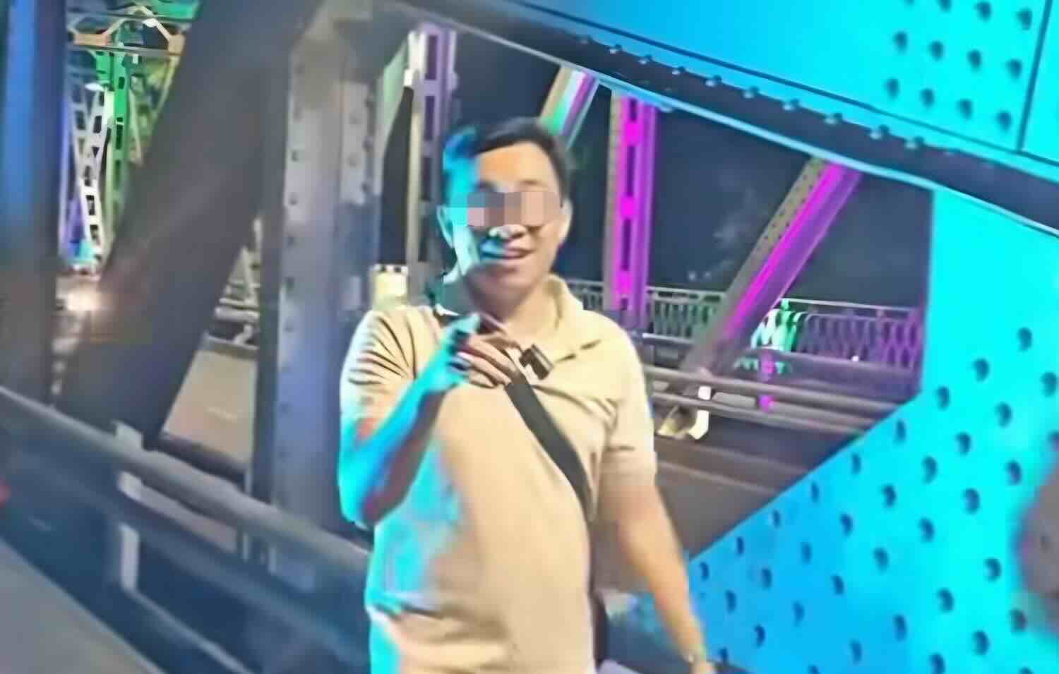 The man posted a clip of his angry statement on Tiktok. Photo cut from the clip.