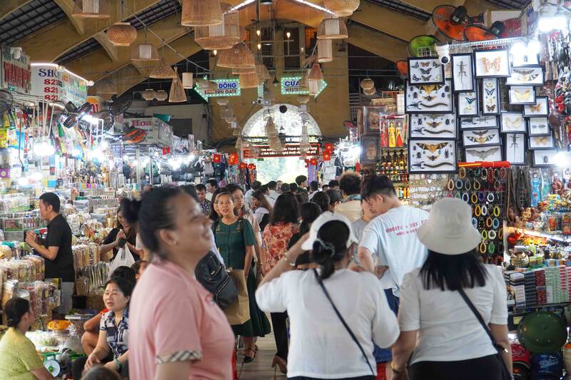 Les menages commerciaux s'inquietent de la possibilite d'une taxe de 17 %. Photo : Ha May