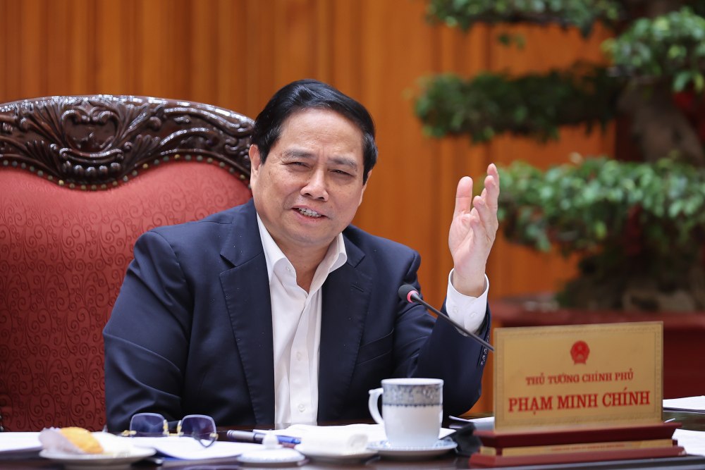 간부 정치국 위원인 Pham Minh Chinh 총리는 일부 간부 센터 국제적 수준의 스포츠 단지 건설 정책에 대한 의견을 제시했습니다. 사진: Nhat Bac