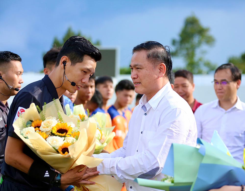 Opening of the National U17 Final Round - Thai Son Nam Cup 2025 at Ba Ria Stadium. Photo: VFF
