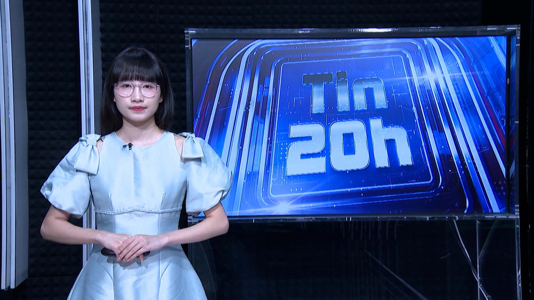 Rejecting fake news on data related to the energy industry and banking