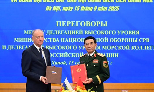 Bộ Quốc phòng Việt Nam và Hội đồng Biển Liên bang Nga đã ký Bản ghi nhớ về tham vấn trong lĩnh vực biển. Ảnh: Hải Nguyễn