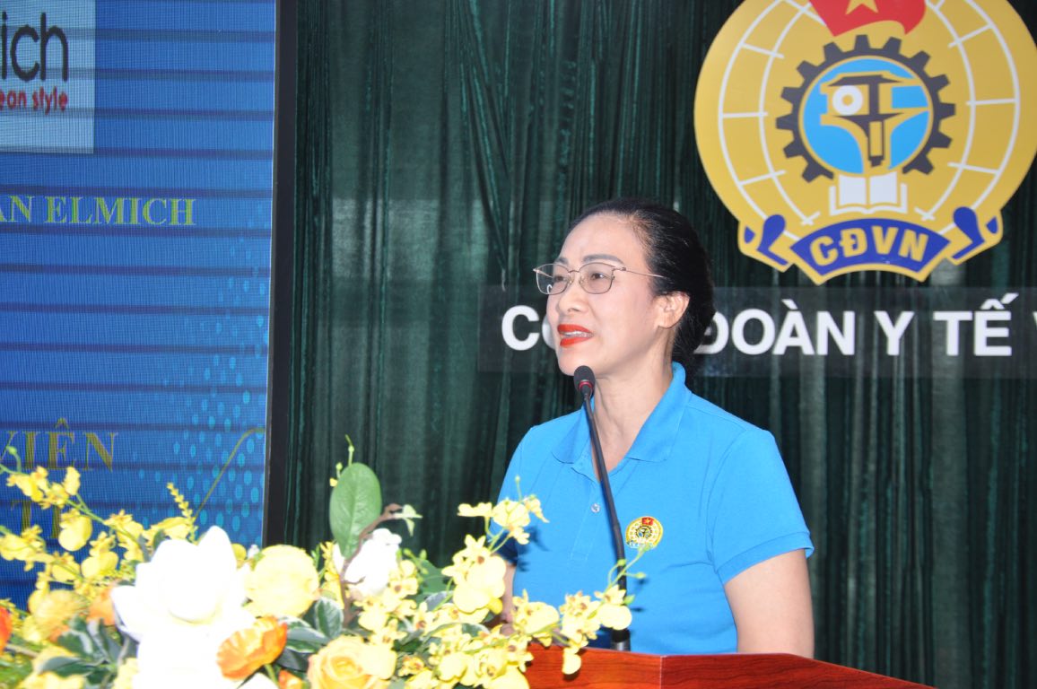 Associate Professor, Dr. Pham Thanh Binh - Chairman of the Vietnam Health Trade Union. Photo: Que Chi