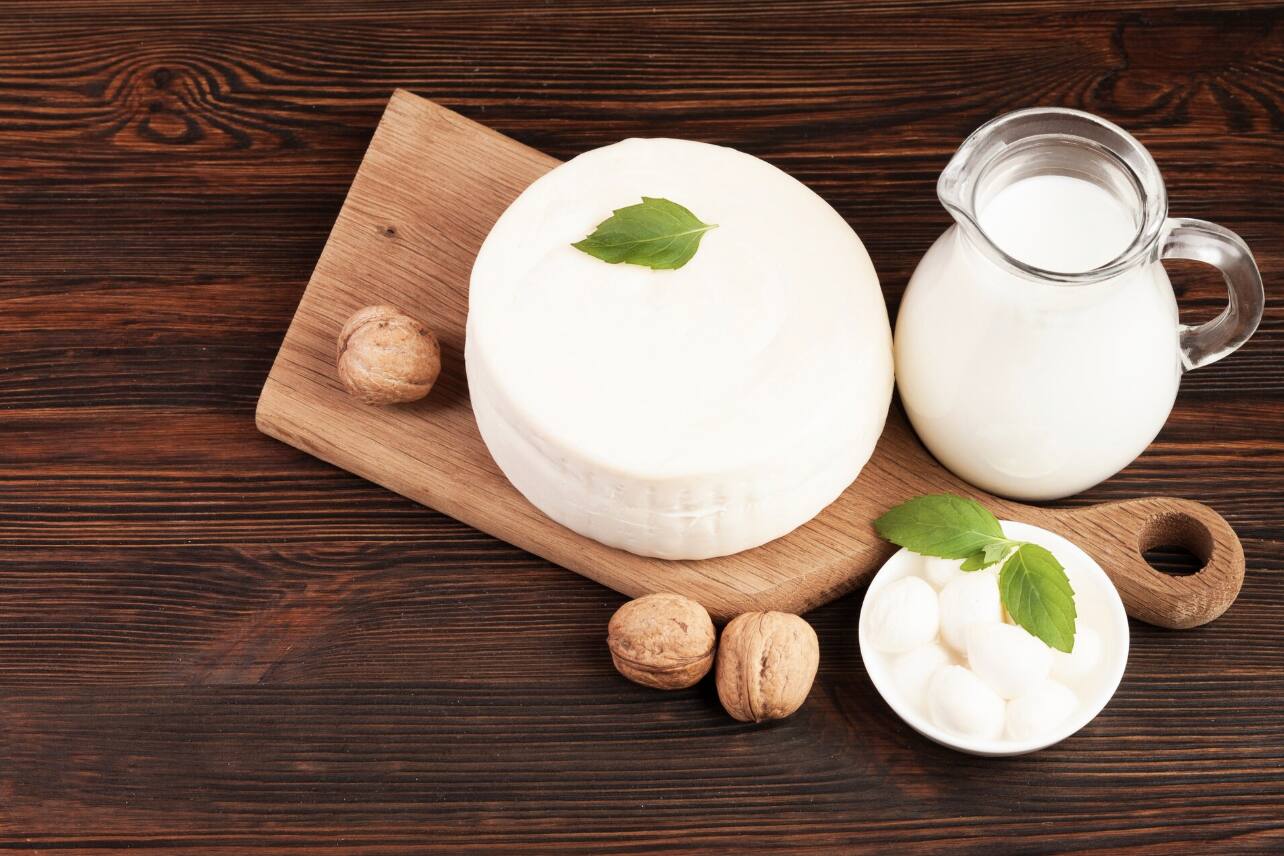 Yogurt cheese is more energetic, Greek yogurt is more probiotic. Photo: Thuy Duong