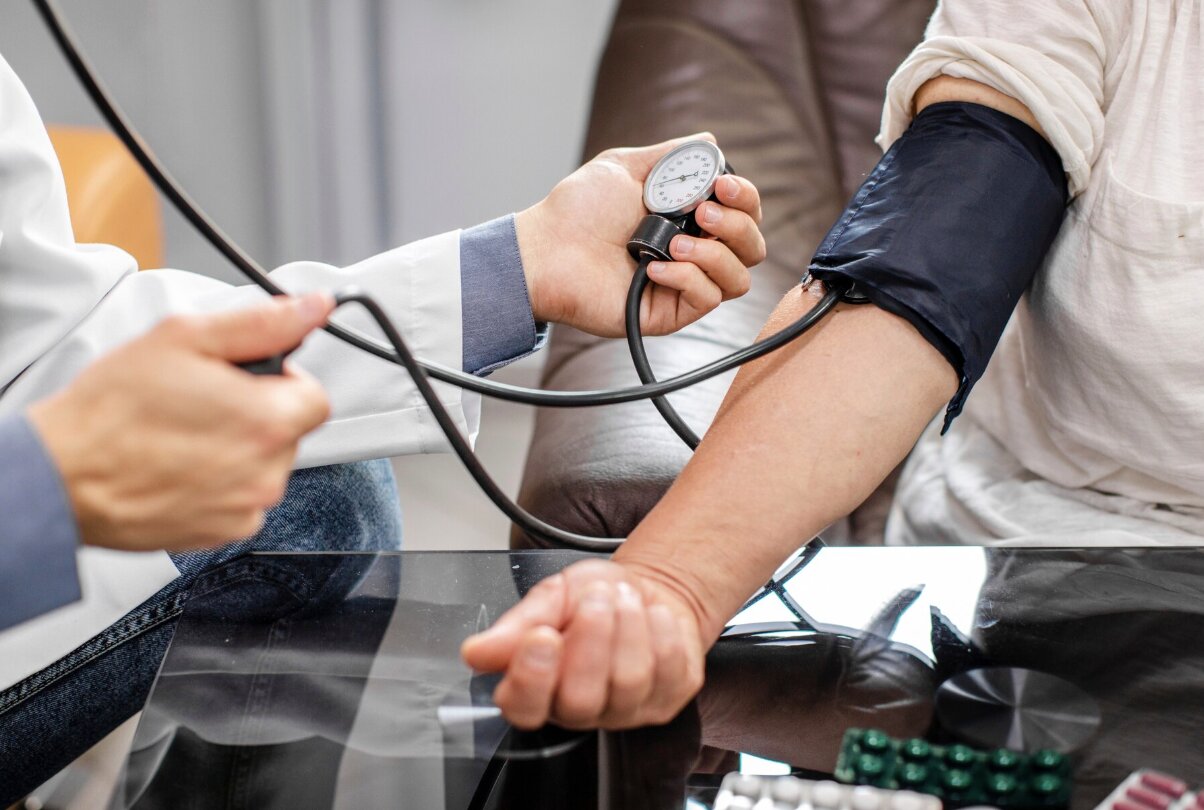 Why does blood pressure increase in the morning? Photo: Thuy Duong
