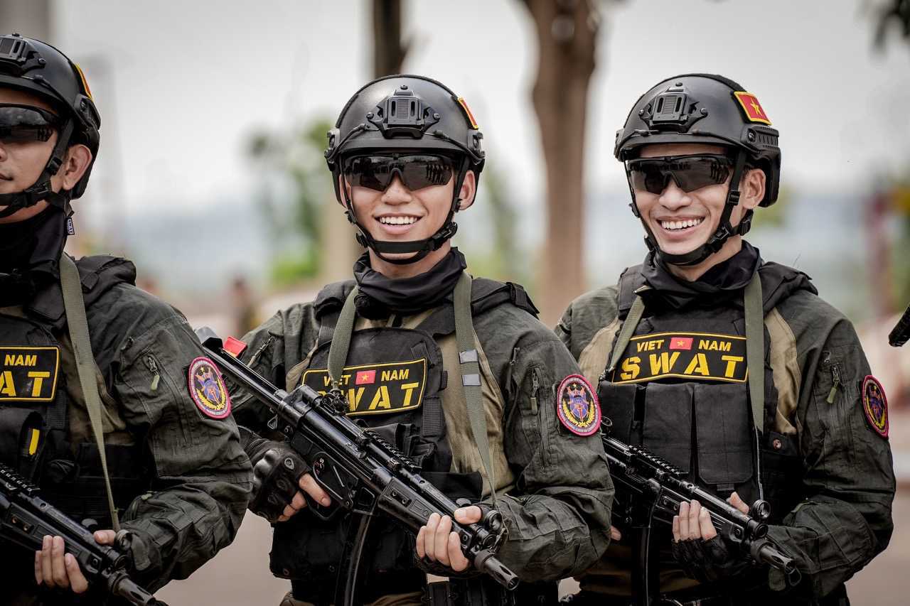 Ca sĩ MOMO tại chương trình Chiến sĩ quả cảm. Ảnh: Nhà sản xuất.