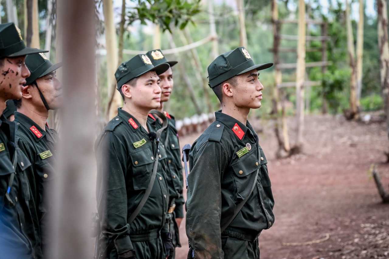 MONO tham gia cac thu thach. Anh: Nha san xuat.