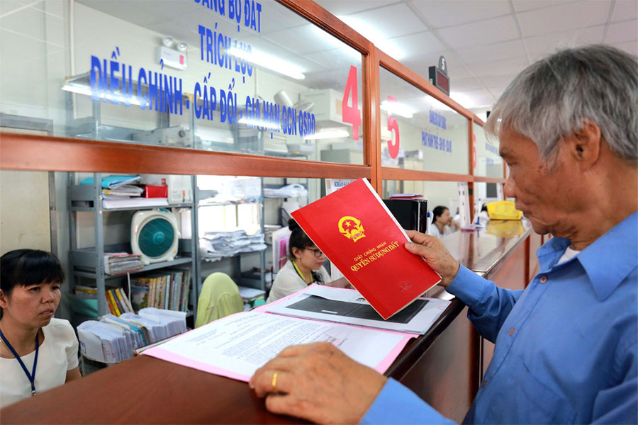 Cases of 80% reduction in land use fees when issuing red books