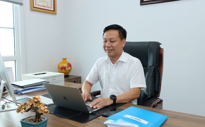 As both a union official and a professional leader, Mr. Tran Mai has many initiatives that have been applied in practice. Photo: Xuan Hien