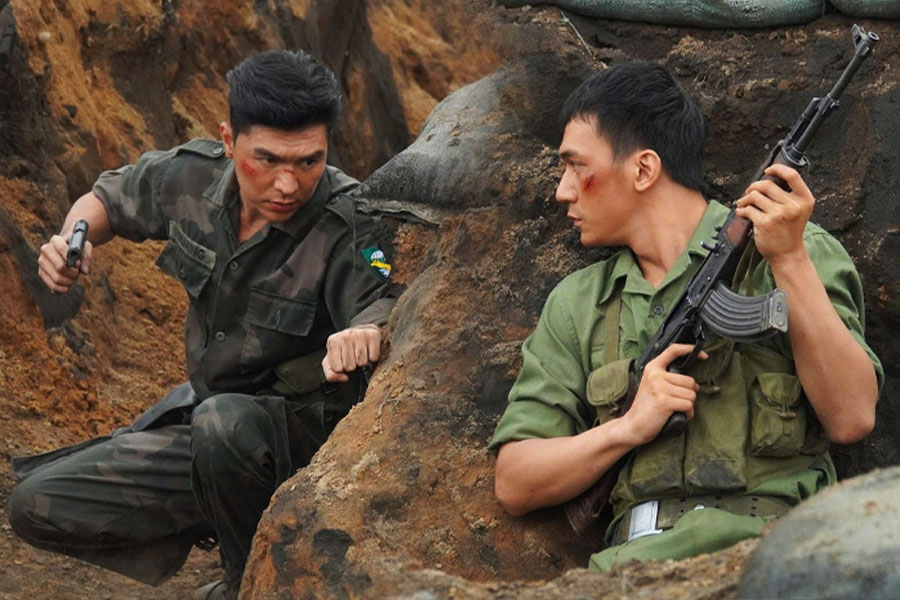 The scene of the confrontation between Steven Nguyen and Do Nhat Hoang in the movie Red Rain.