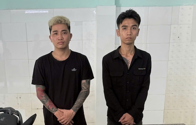 La police de Ho Chi Minh City a arrete 2 tiktoker mise en scene des defis offensants, troublant l'ordre public