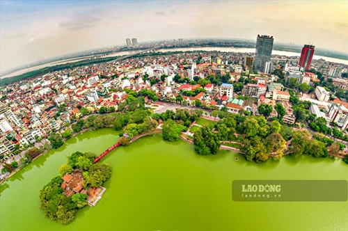 Hanoi reclaims "golden land" as a park east of Hoan Kiem Lake. Photo: Duc Thien