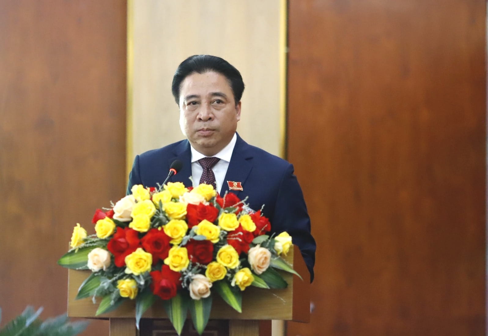 Mr. Nguyen Khac Toan has just been elected to hold the position of Chairman of Khanh Hoa Provincial People's Committee for the 2021 - 2026 term. Photo: Huu Long