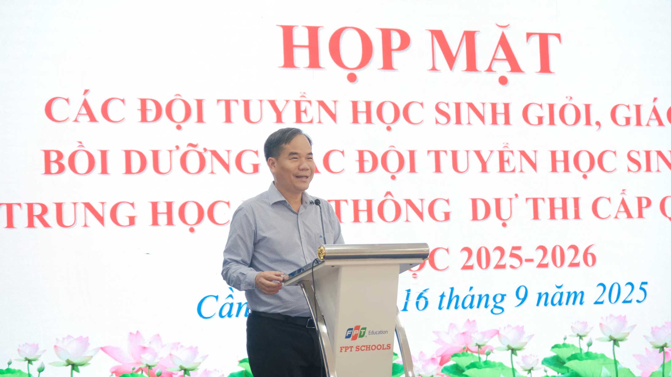 Ong Nguyen Phuc Tang - Pho Giam doc So GDDT TP Can Tho - phat bieu. Anh: My Ly