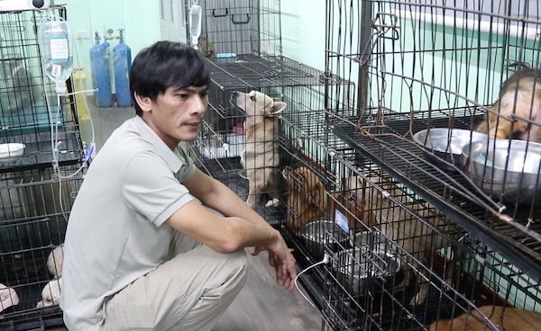Anh Tran Minh Quang, nguoi sang lap tram cuu ho San nha nhieu cho. Anh: My Linh