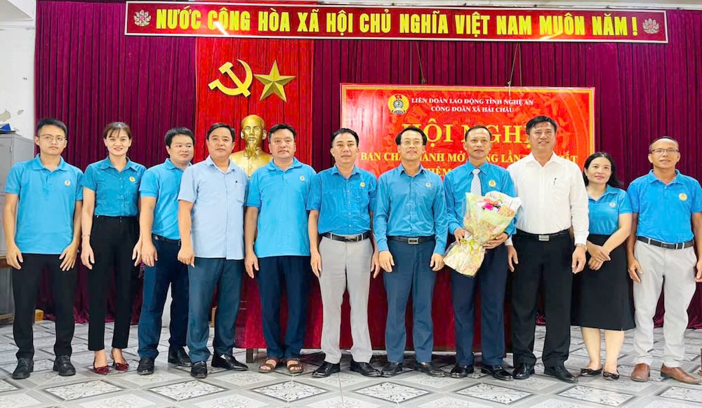 2 500명 이상의 조합원을 보유한 Hai Chau 코뮌 노동 조합이 설립되었습니다. 사진: Nghe An 노동 조합