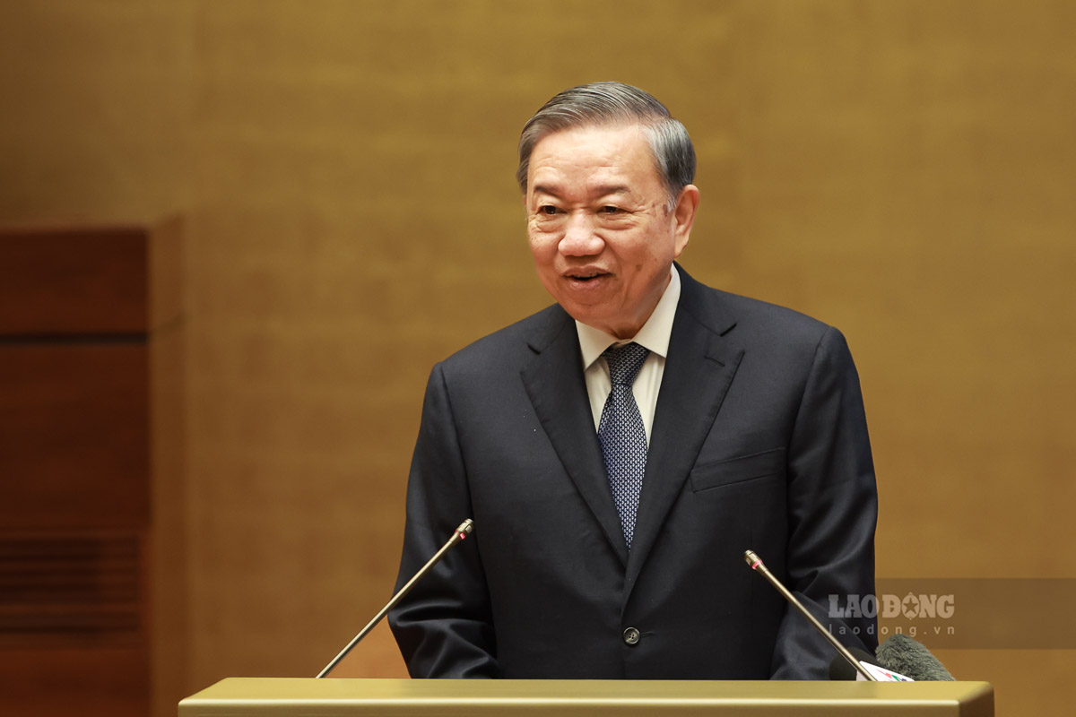 General Secretary To Lam gave a speech at the National Conference to disseminate 4 resolutions of the Politburo. Photo: Hai Nguyen