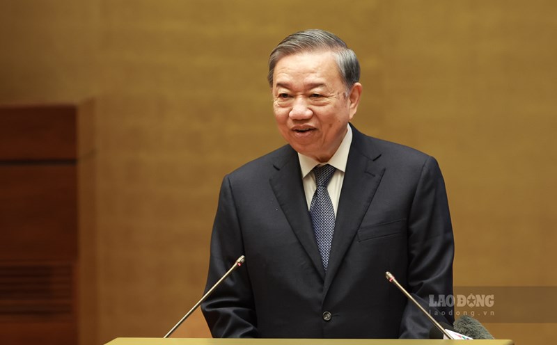 General Secretary To Lam gave a speech at the National Conference to disseminate 4 resolutions of the Politburo. Photo: Hai Nguyen