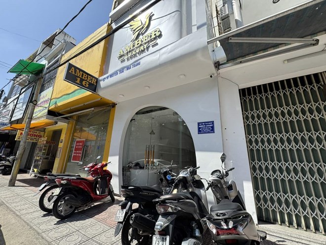 An advertised and uncertain dental clinic in Khanh Hoa was filmed in early 2025. Photo: Huu Long