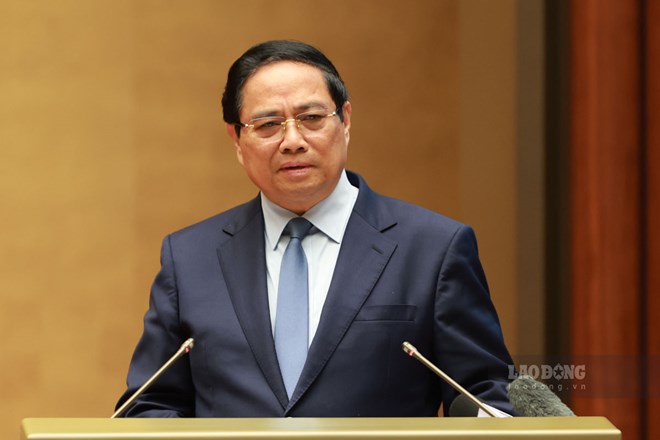 Prime Minister Pham Minh Chinh stated that the policy of employing cadres still values degrees over actual ability, following degrees. Photo: Hai Nguyen