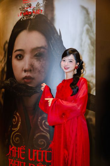 Lam Thanh My on the day of the movie "The dream of selling mulberry". Photo: Provided by the film crew