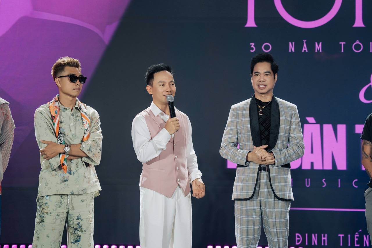 Tien Dat shares about his journey. Photo: Provided by the artist.