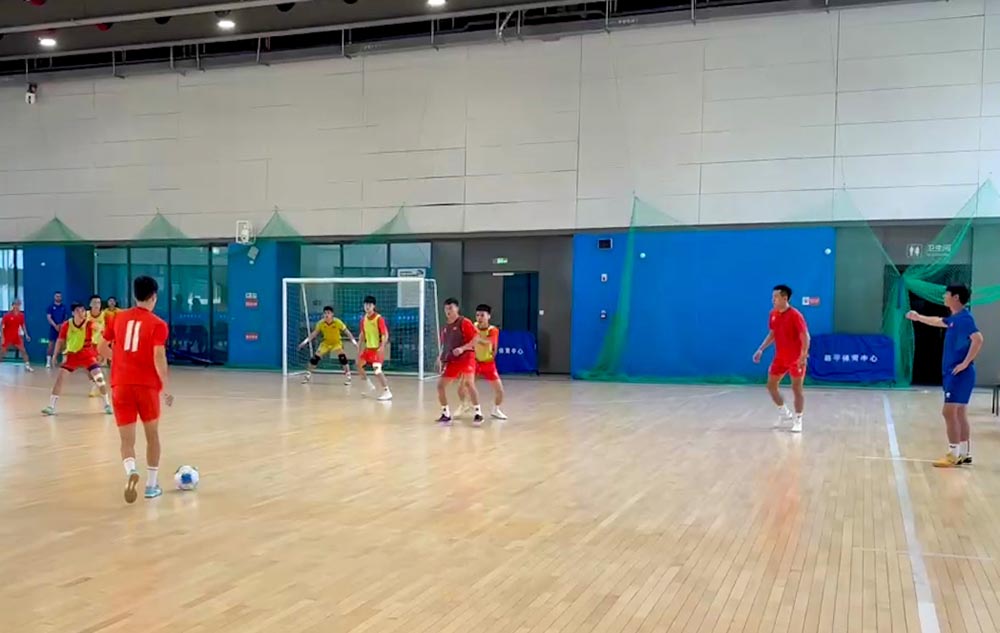 The Vietnam futsal team is actively practicing in China. Photo: VFF