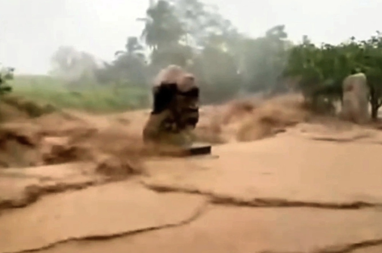 Khanh Hoaは、人々を避難させ、南シナ海の低圧エリアに対応する準備ができています。写真：Khanh Vinh