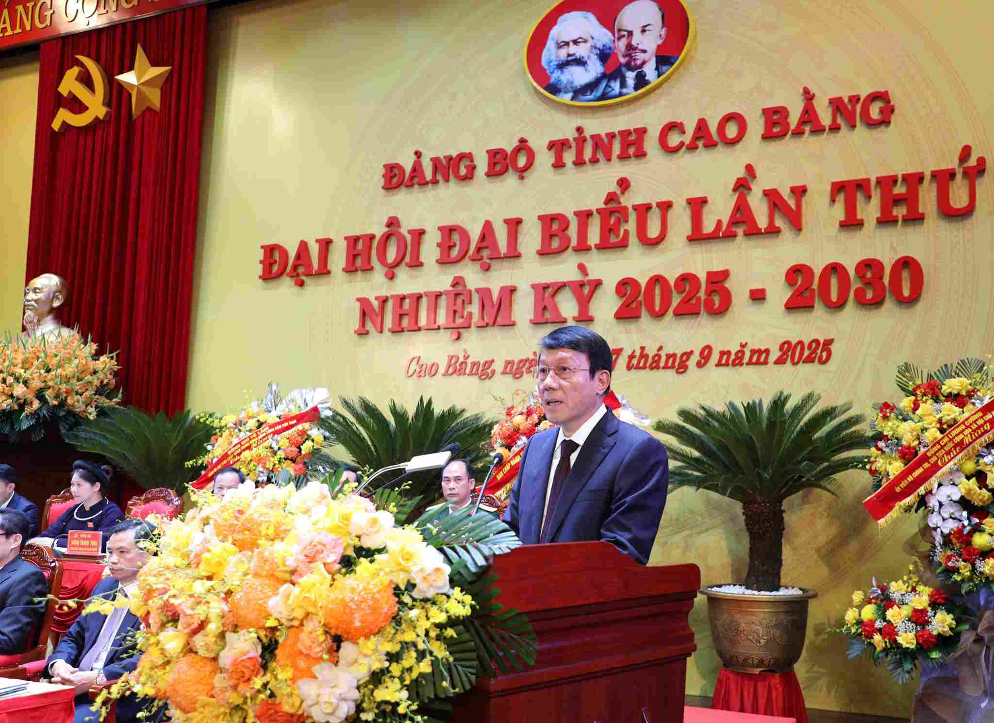 Dai tuong Luong Tam Quang ve du va phat bieu chi dao tai Dai hoi Dang bo tinh Cao Bang lan thu XX, nhiem ky 2025-2030. Anh: Khanh Duy