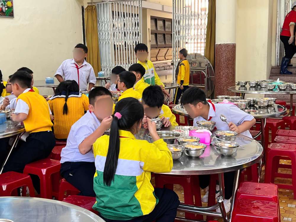 Dau bep to cao da nghi viec. Anh: Lam Hong