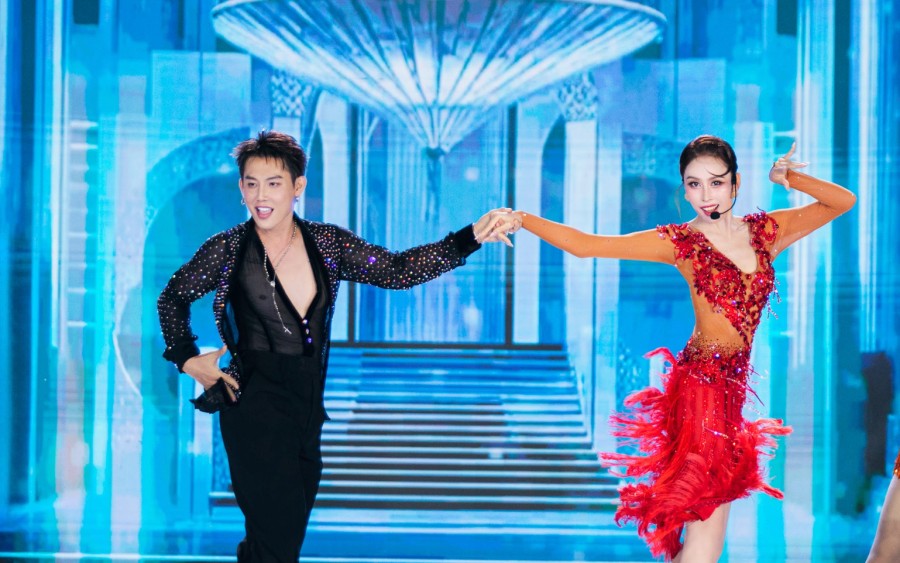 Tiet muc cua A hau Ngoc Hang trong dem chung ket. Anh: BTC