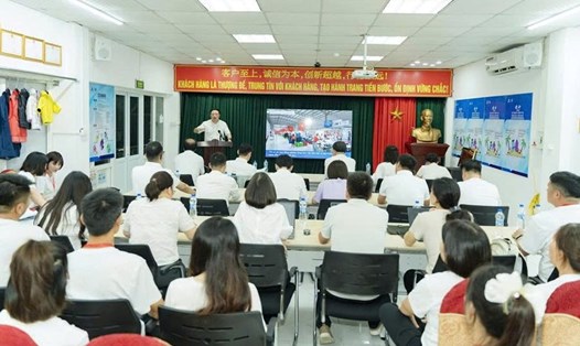 Gần 200 đoàn viên, người lao động dự tập huấn văn hoá doanh nghiệp tại công ty. Ảnh: Công đoàn Thanh Hóa