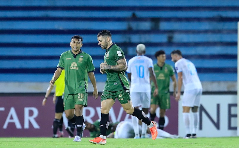 Doi  Ratchaburi da co ban rut ngan ti so. Anh: Minh Dan