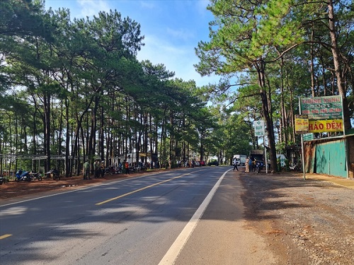 ハイウェイ14。写真：ファン・トゥアン