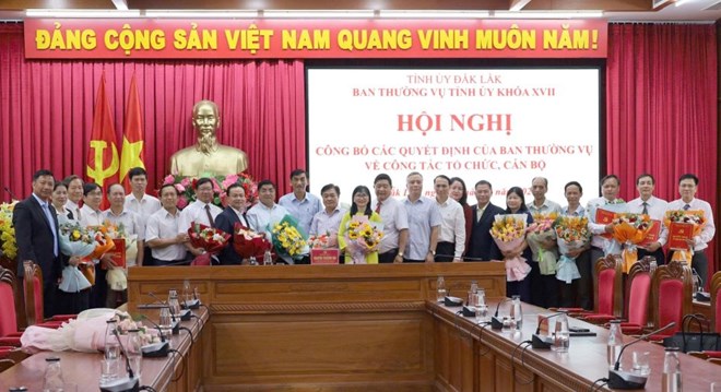 Hơn 2.400 cán bộ, công chức ở Đắk Lắk đã nhận hơn 2.275 tỉ đồng chế độ