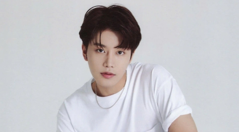 Singer Taeil admitted to gang raping. Photo: SM