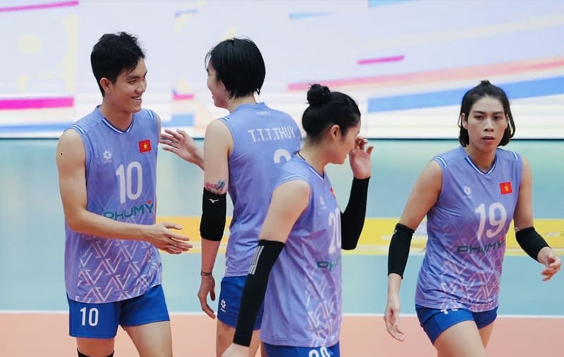 Bich Tuyen da thi dau hieu qua cung Doi tuyen bong chuyen nu Viet Nam trong cac giai quoc te dau nam nay. Anh: VFV