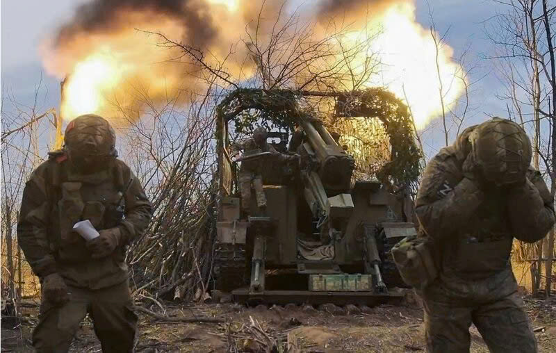 러시아 포병 우크라이나 공격. 사진: TASS