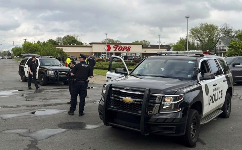 US police on duty on the streets. Photo: Xinhua