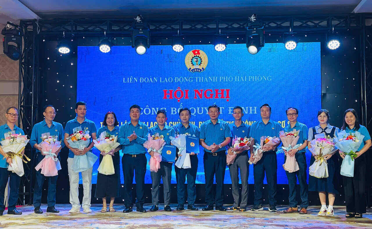 Launching 7 Clubs of Chairmen and Vice Chairmen of grassroots Trade Unions in industrial parks in Tay Hai Phong. Photo: Mai Huong